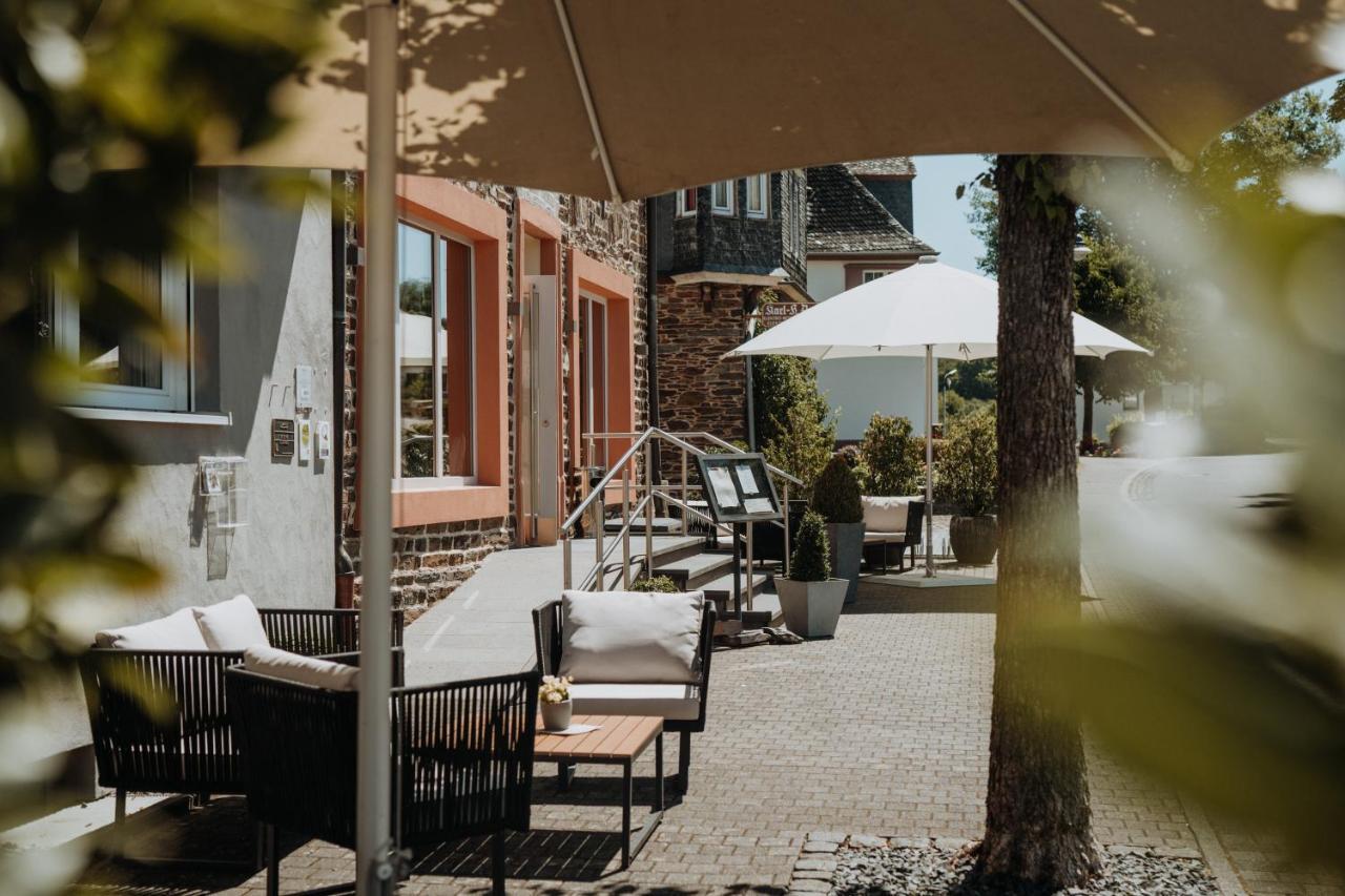 Hotel Restaurant Zur Marienburg Pünderich エクステリア 写真