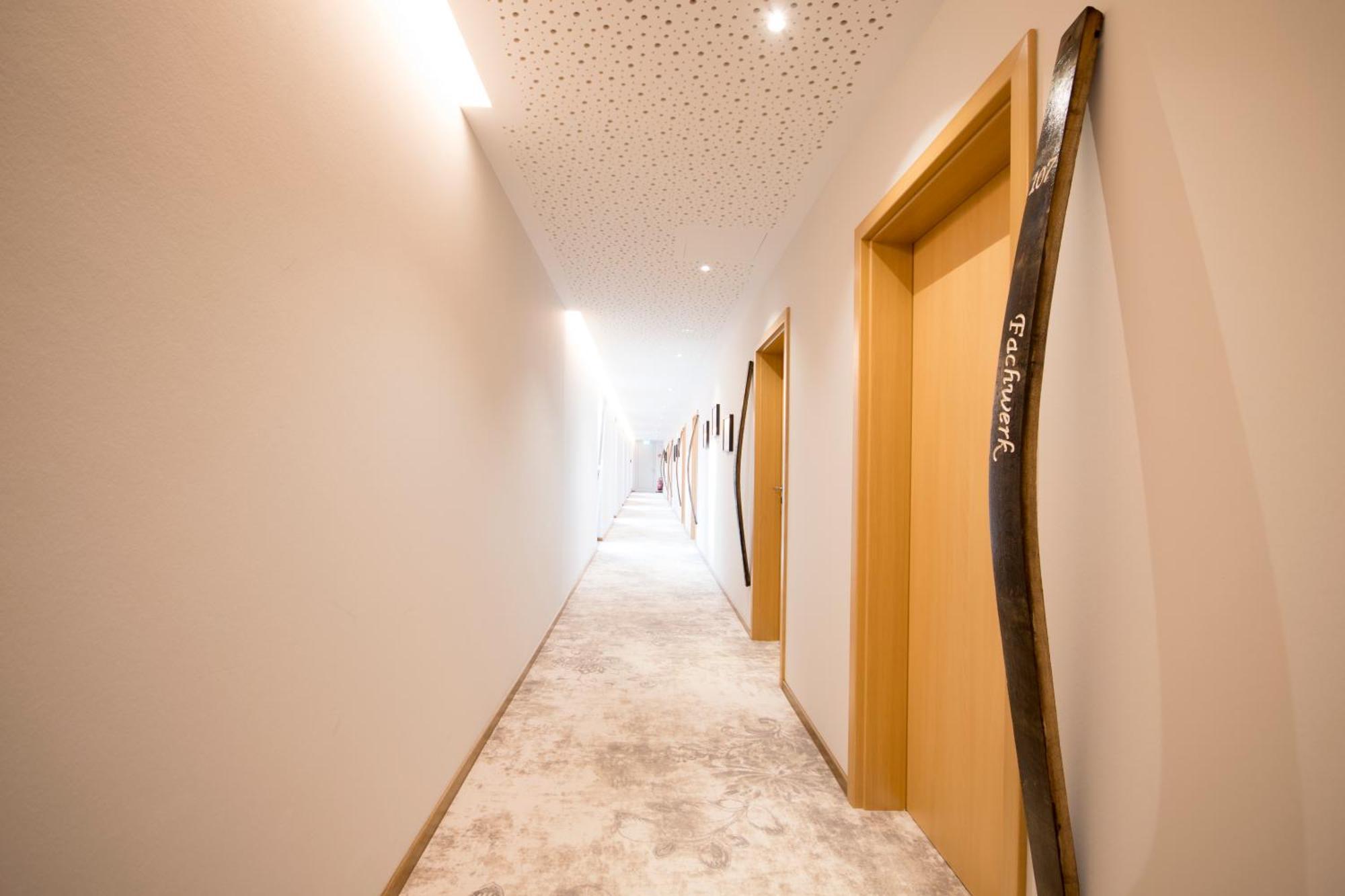 Hotel Restaurant Zur Marienburg Pünderich エクステリア 写真